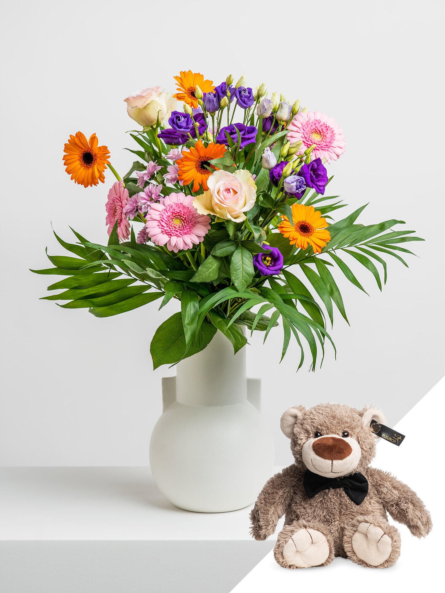 Blütenpoesie mit Teddy